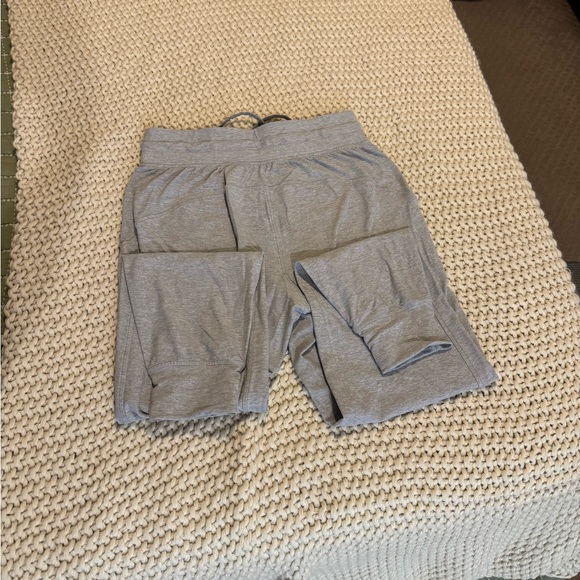 Lululemon Align joggers - Picture 2 of 4